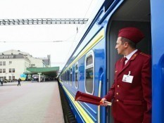 Приватбанк почав продаж квитків на потяги, які не треба друкувати в касі