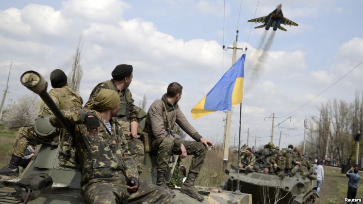 Власного озброєного народу чинна влада боїться більше, ніж Путіна…