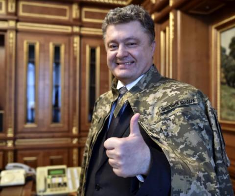 Цинічний бандера Петро Порошенко: чого тільки не зробиш заради піару. 