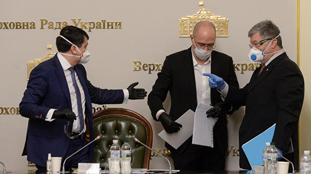 Панікери пролітають...