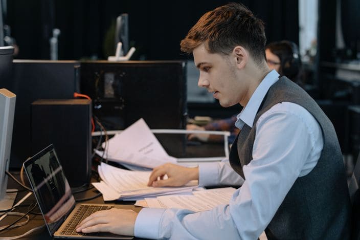 Dlaczego outsourcing kadrowo-płacowy jest opłacalnym rozwiązaniem dla firm?