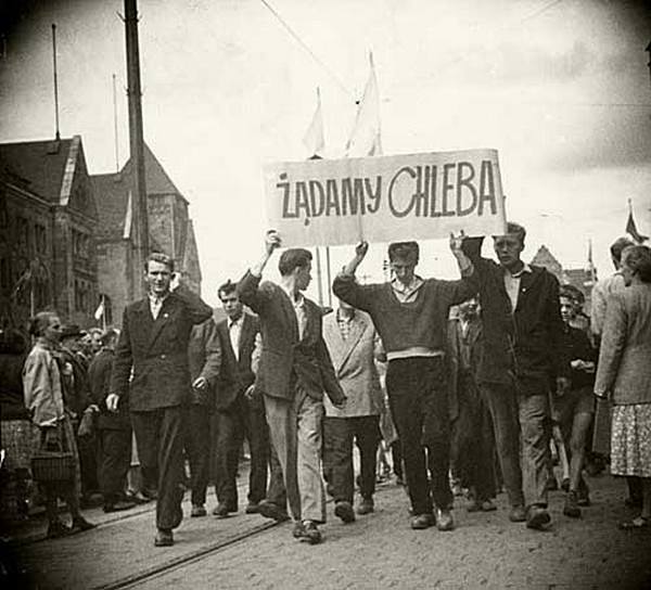 \"Жадаємо хліба\". Робітнича маніфестація в Познані, 1956 рік