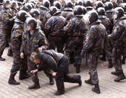Російська меншина протестує 