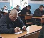 Чиновників атестують на знання державної мови