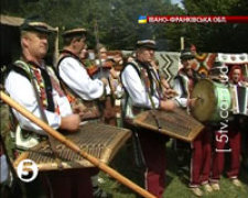 На Закарпатті відбувся традиційний фестиваль "Гуцульська бринза"