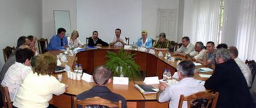 Народовладдя починається з суспільного договору і контролю за його виконанням 