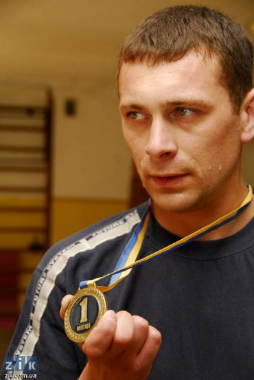 Львівський кікбоксер Роман Голод виборов титул чемпіона світу за версією WKA 