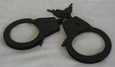 Російський бандит з ЧФ РФ намагався обікрасти магазин в Сімферополі