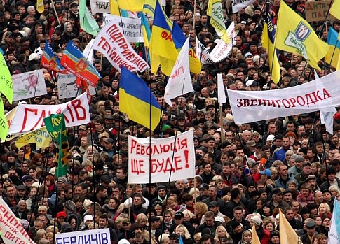 На Майдані-2 з’явилася Юлія Тимошенко