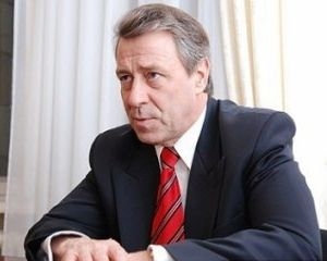 Ящик Пандори: У Тимошенко вже смакують спокусу посадити Януковича та Азарова