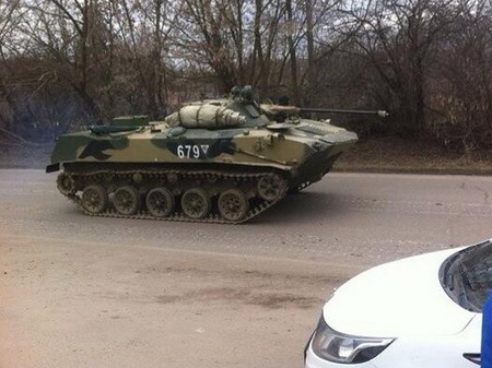 Фото: Російський танк Джерело: twitter/rfcnf
