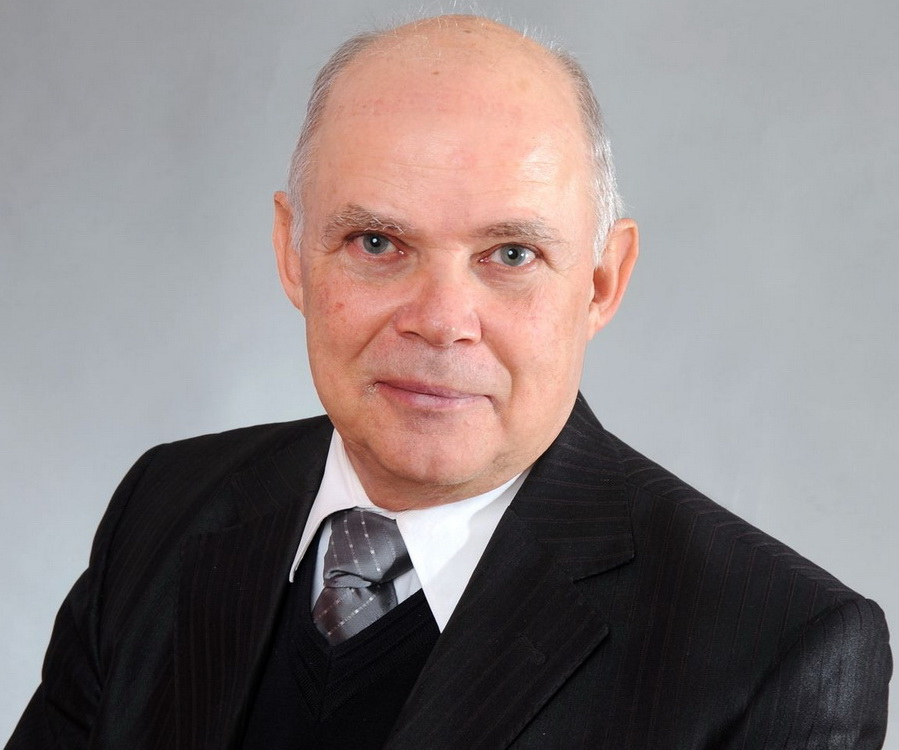 Валерій Тимофійович Швець, доктор фізико-математичних наук, професор, академік Академії наук вищої школи України 