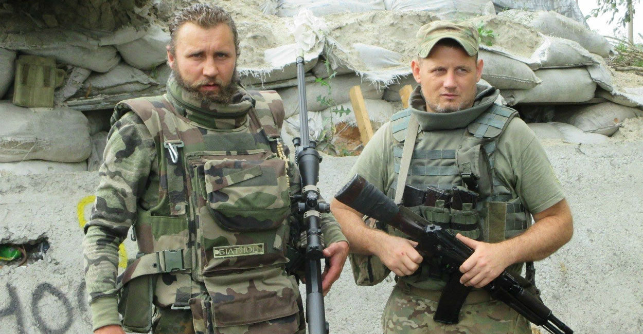 Олександр Починок, ліворуч, український снайпер, стверджує, що американська зброя посилить моральний дух українських військ (фото надав Олександр Починок)