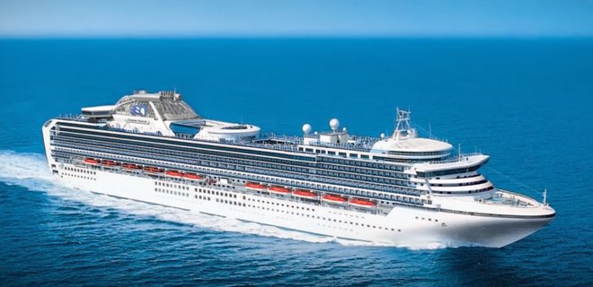 Круїзний лайнер Diamond Princess