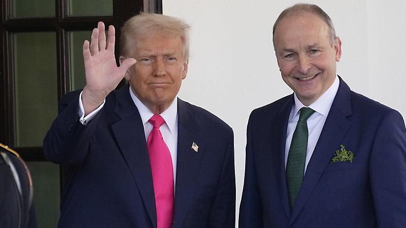 Дональд Трамп і прем'єр-міністр Ірландії Майкл Мартін 