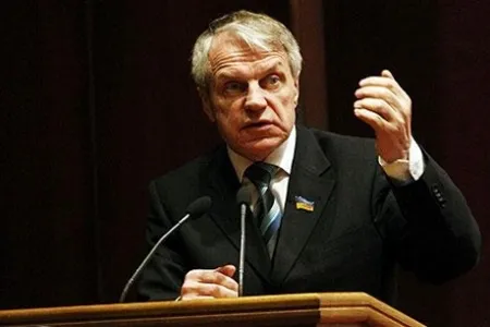 Григорій Омельченко -  народний депутат України, кандидат юридичних наук, доцент, генерал-майор.