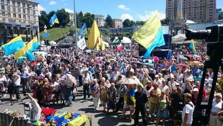 На Майдані звернулись до силовиків: Військові прийдуть розганяти владу