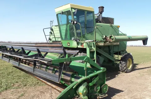 Запчасти для комбайнов John Deere: высокое качество и надежность