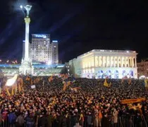 Революція на Майдані завершилась танцями під реп і самозаспокоюючими мантрами "Ми не козли!"