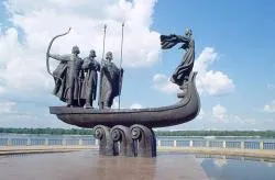 Табачник, Кобзон і Фельдер хочуть забрати у киян улюблене місце відпочинку