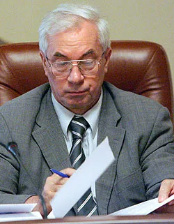 Кабінет міністрів урізав повноваження Ющенка