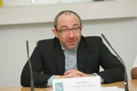 Г.Кернес проти українських трудящих