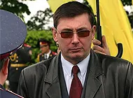 Спецтабори для 10 000 нелегалів побудують у Чернігівській і Волинській областях