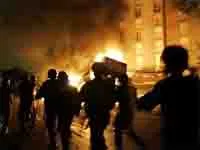 Повстання проти чиновників