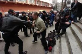 У центрі Києва поранено двох людей