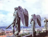Київ порятує лише революція?