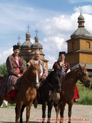 У зв’язку з відкриттям «Мамаєва Слобода» шукає працівників