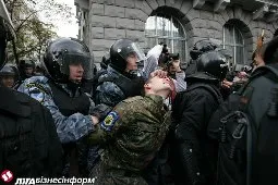 Закарпатське село повстало проти "Беркута"
