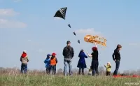 Час проВІТРИтися-2011!  Повітряні змії у Вишгородському степу.  