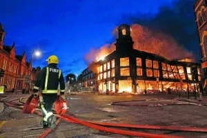 Мародери у Лондоні грабують ювелірні магазини