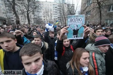 "Бомба, яка вибухне і змете цю систему неправосуддя, вже тікає" - Єгор Соболєв