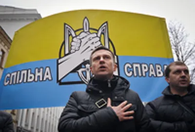 Під сонячно-блакитним прапором Перемоги!