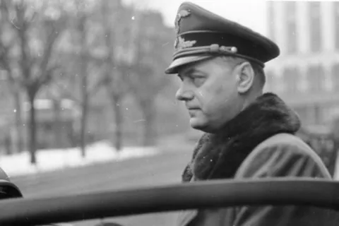 А́льфред Ро́зенберґ - головний ідеолог націонал-соціалізму
