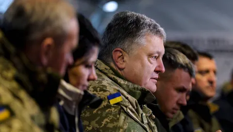 Петро Порошенко серед українських вояків