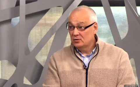 Аналітик Дмитро Снєгирьов