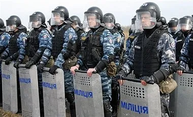 Поки міліція зайнята Києвом, регіони віддані карним злочинцям, - Москаль