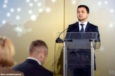 «Дихайте глибоко, заспокойтеся і не біжіть скуповувати їжу та сірники»