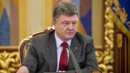 Порошенко: ситуація в зоні АТО складна, але контрольована