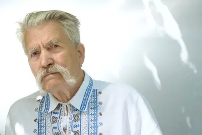 Левко Григорович Лук’яненко (1928–2018) — український політик, письменник, Герой України, автор «Акту проголошення незалежності України»