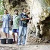 Археологи виявили найдавніші гачки для риболовлі віком 23 тисячі років