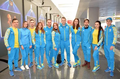  11 УЧАСНИКІВ УКРАЇНСЬКОЇ ДЕЛЕГАЦІЇ ПЕРЕД ПОЧАТКОМ ПОДОРОЖІ НА «КОРАБЛІ МОЛОДИХ ЛІДЕРІВ СВІТУ»