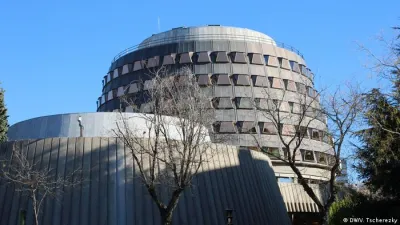 Місце перебування Конституційного суду Іспанії в Мадриді