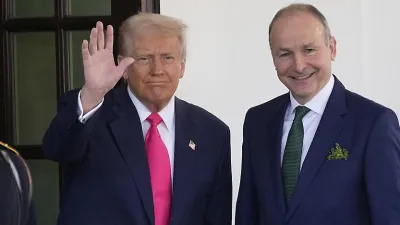 Дональд Трамп і прем'єр-міністр Ірландії Майкл Мартін 