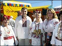 Рекорд 'Гінеса' з вишиванками у Рівному