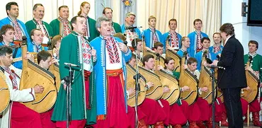 4-11 листопада - гастрольний тур Національної капели бандуристів по Західній Україні, Східному Поділлю та Поліссю