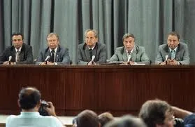 Агонія імперії: 21 рік тому